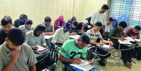 এভার এডুকেশন এ শুরু ২০২৫ ডিসেম্বর JLPT প্রিপারেশন ক্লাস Mock Test Exam 🎌 ai image9 copy